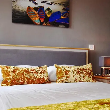 3 Bedroom Thalia With Hot Tub And Sea View, Aphrodite Hills Appartement