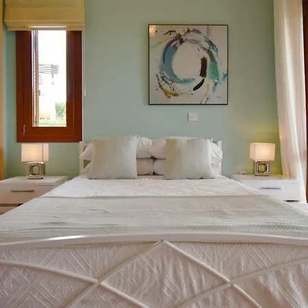 3 Bedroom Thalia With Hot Tub And Sea View, Aphrodite Hills *