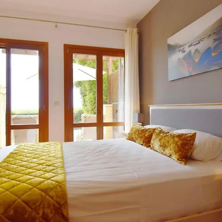 3 Bedroom Thalia With Hot Tub And Sea View, Aphrodite Hills Appartement Kouklia