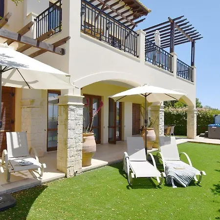 Appartement 3 Bedroom Thalia With Hot Tub And Sea View, Aphrodite Hills *